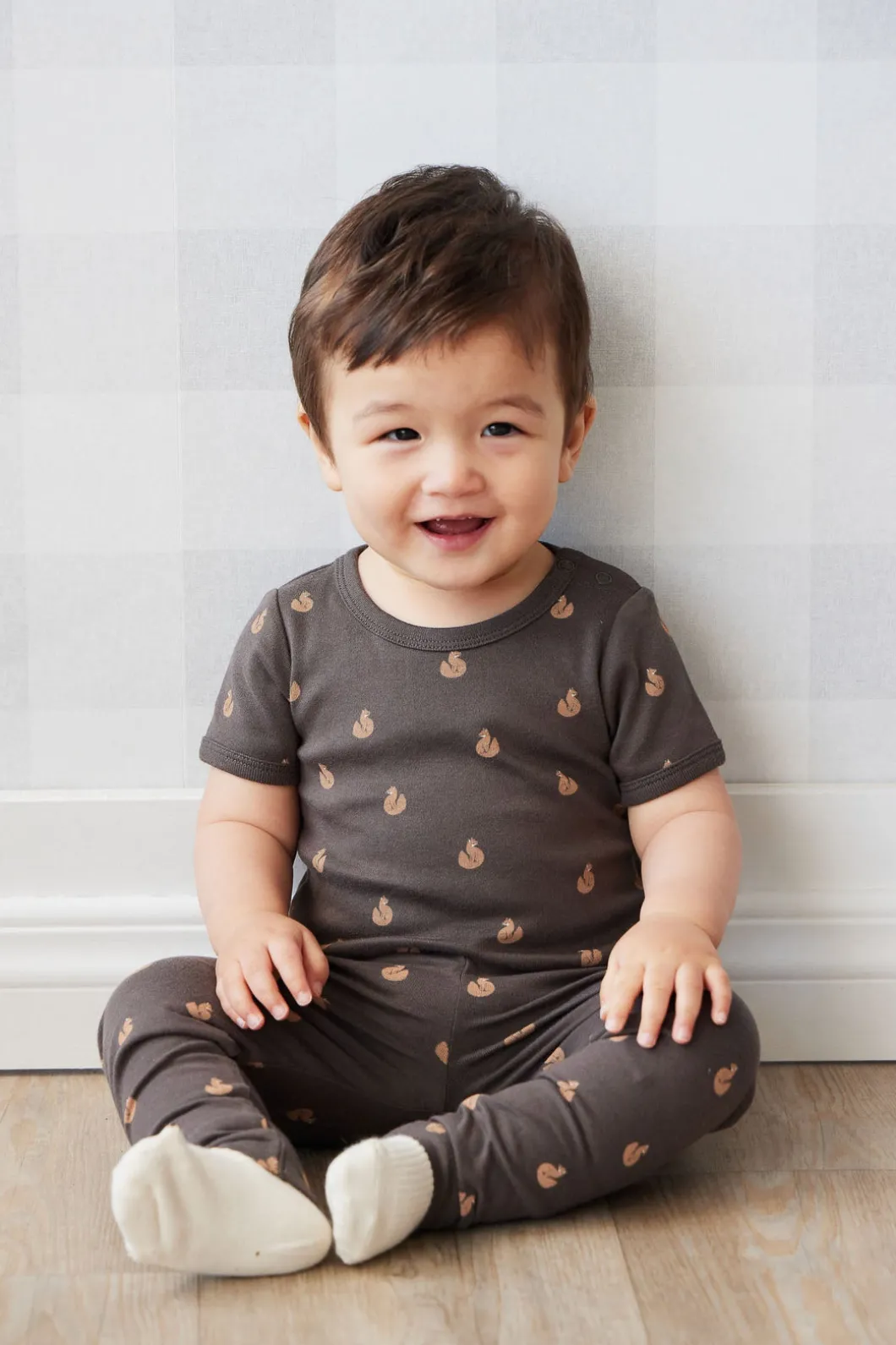 Organic Cotton Hudson Short Sleeve Bodysuit - Fox Cubs Wolf