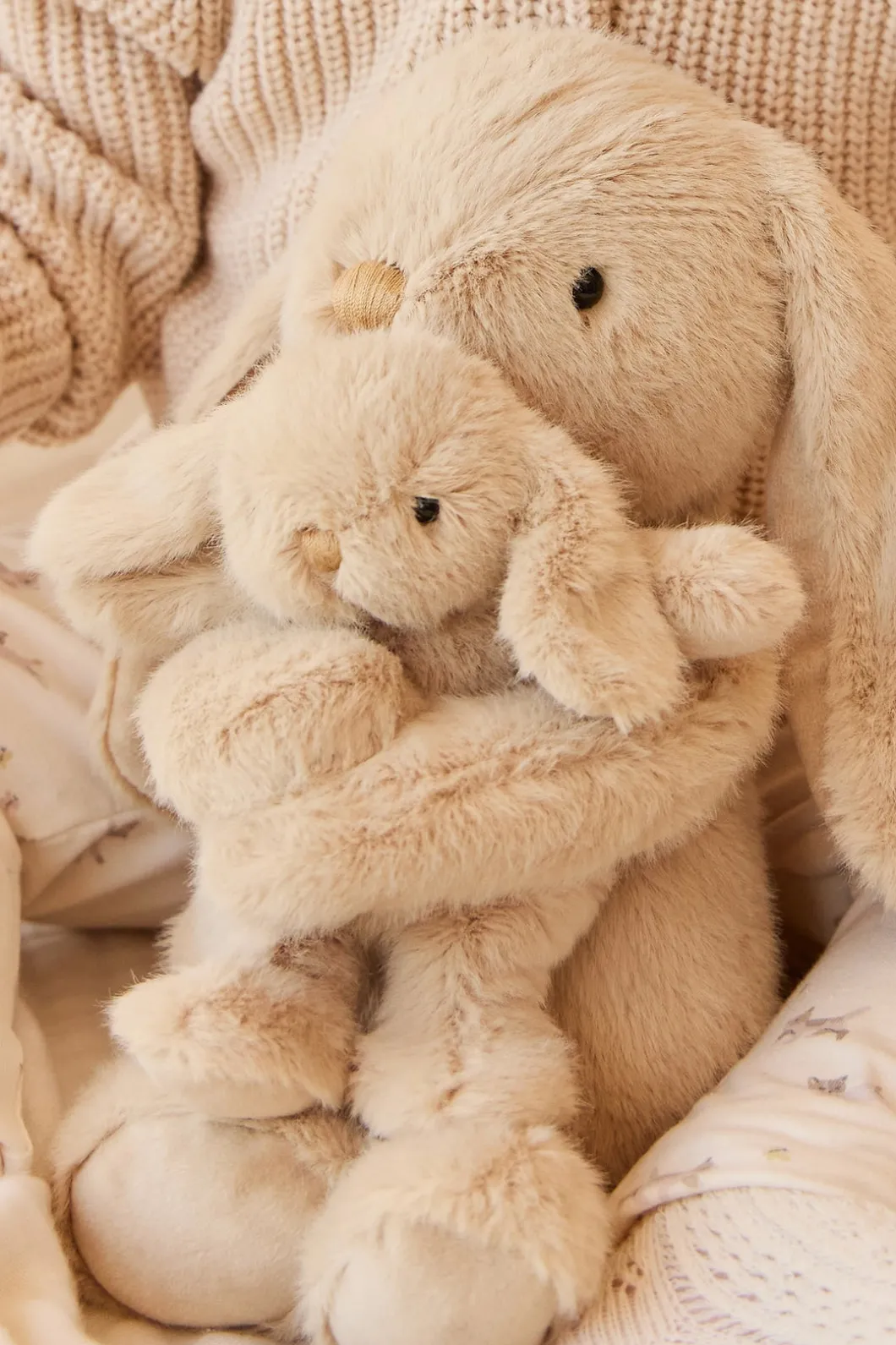 Snuggle Bunnies - Frankie the Hugging Bunny - Caramel