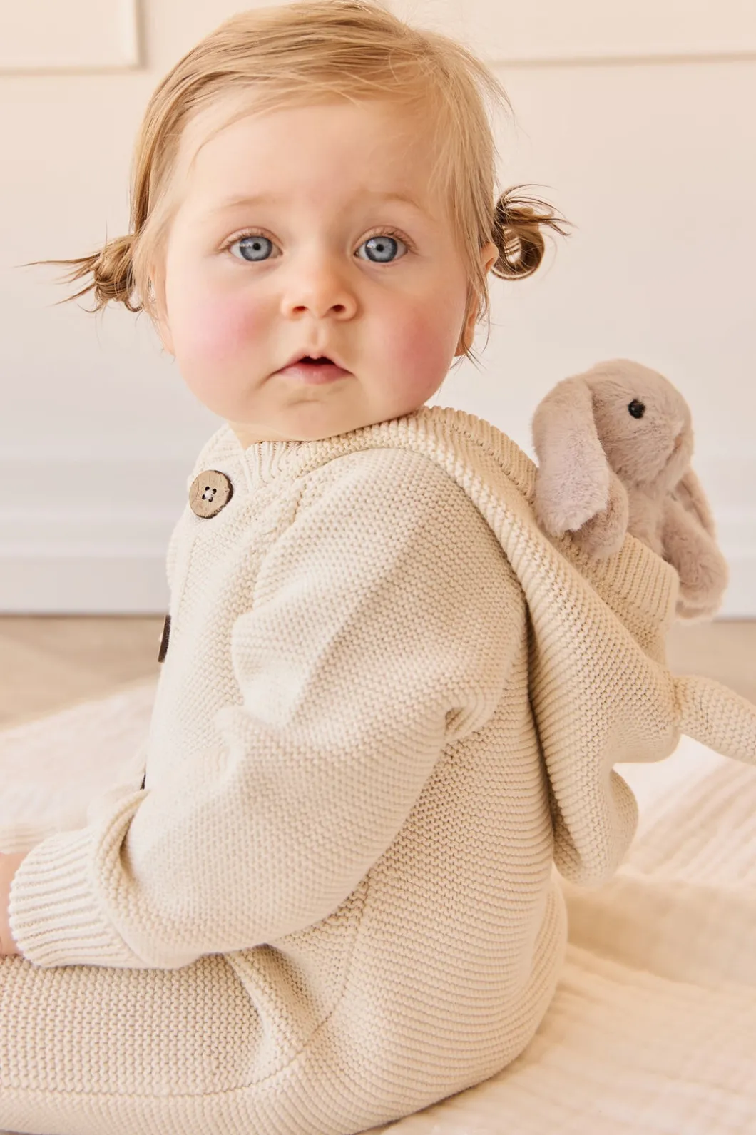 Snuggle Bunnies - Little Penelope - Beige