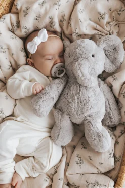 Snuggle Bunnies - Olive The Elephant